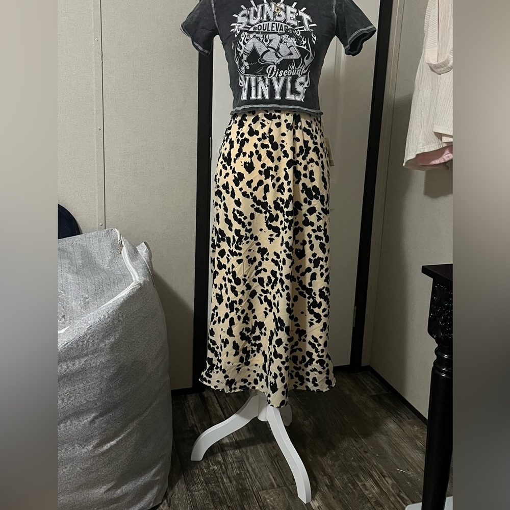 Midaxi skirt